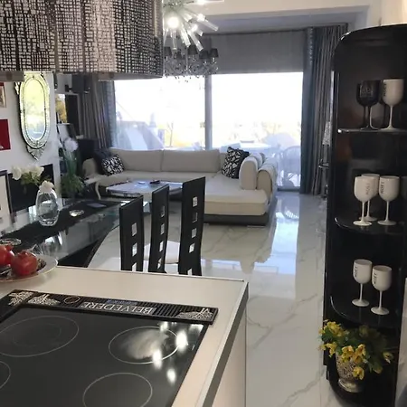 Panorama, Now A Smart Skála Kallirákhis