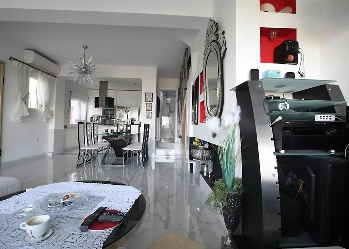 Panorama, Now A Smart * Σκάλα Καλλιράχης