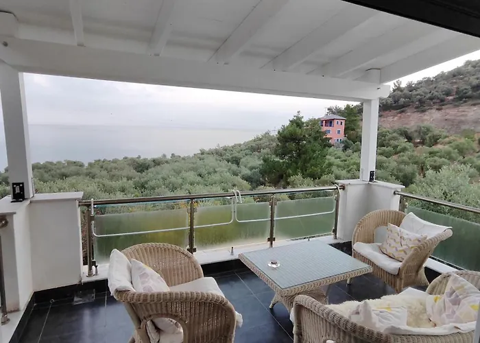 Βίλα Panorama, Now A Smart