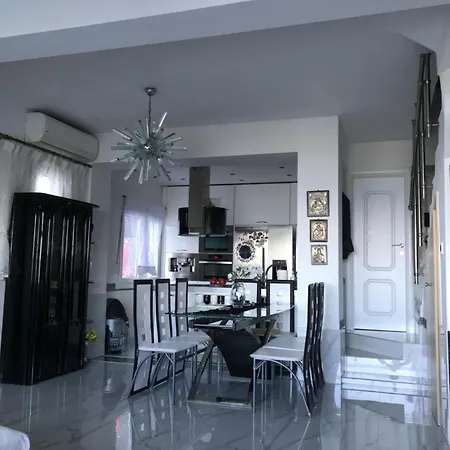 Villa Panorama, Now A Smart *