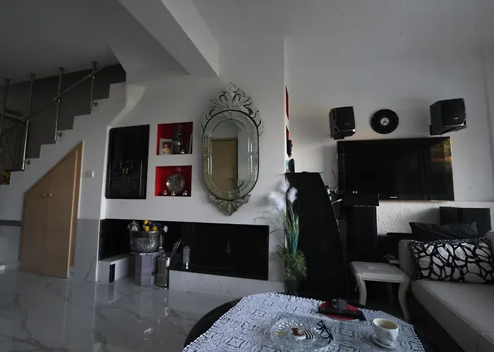 Panorama, Now A Smart 빌라 *